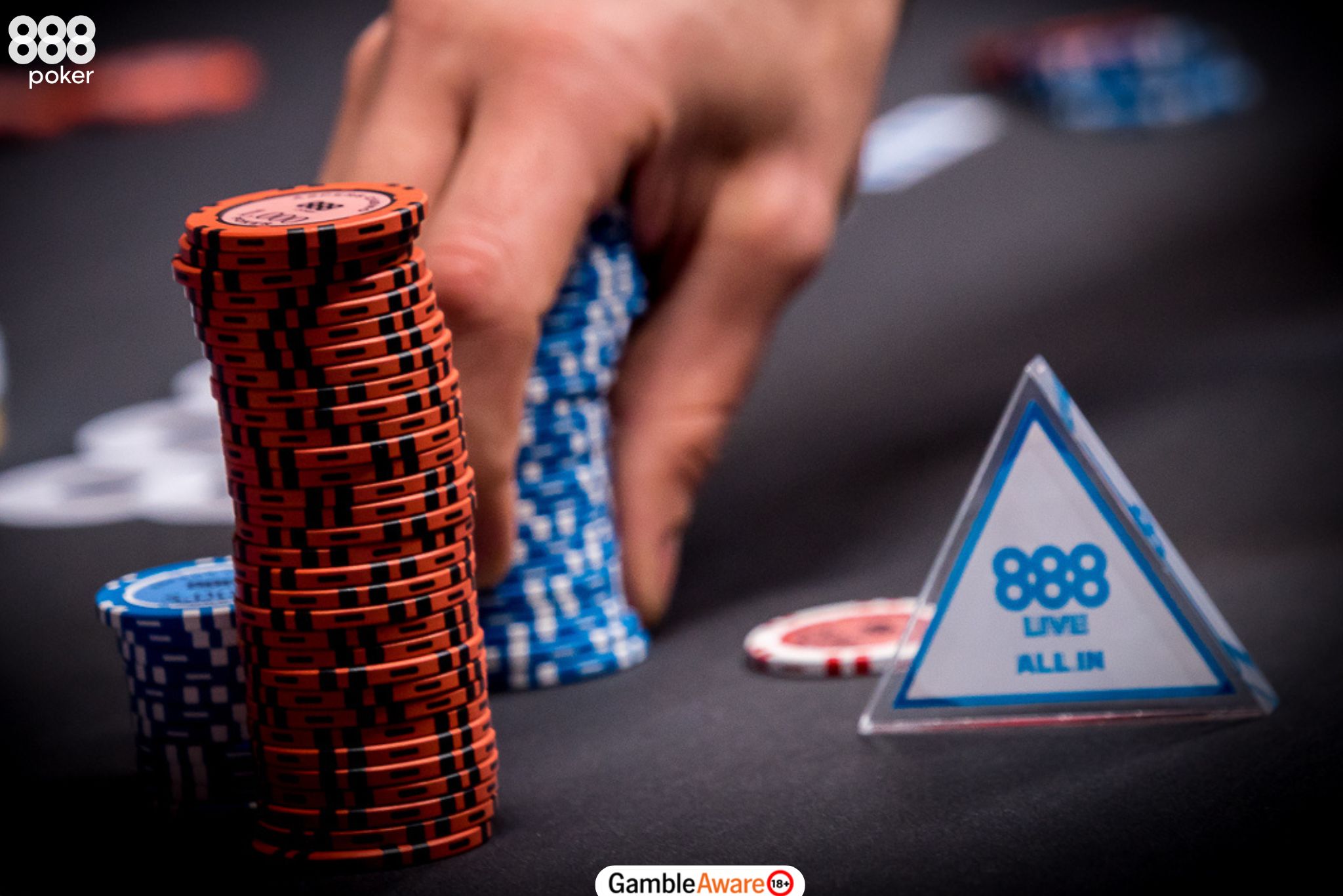 Pros and Cons of HUDs in Online Poker