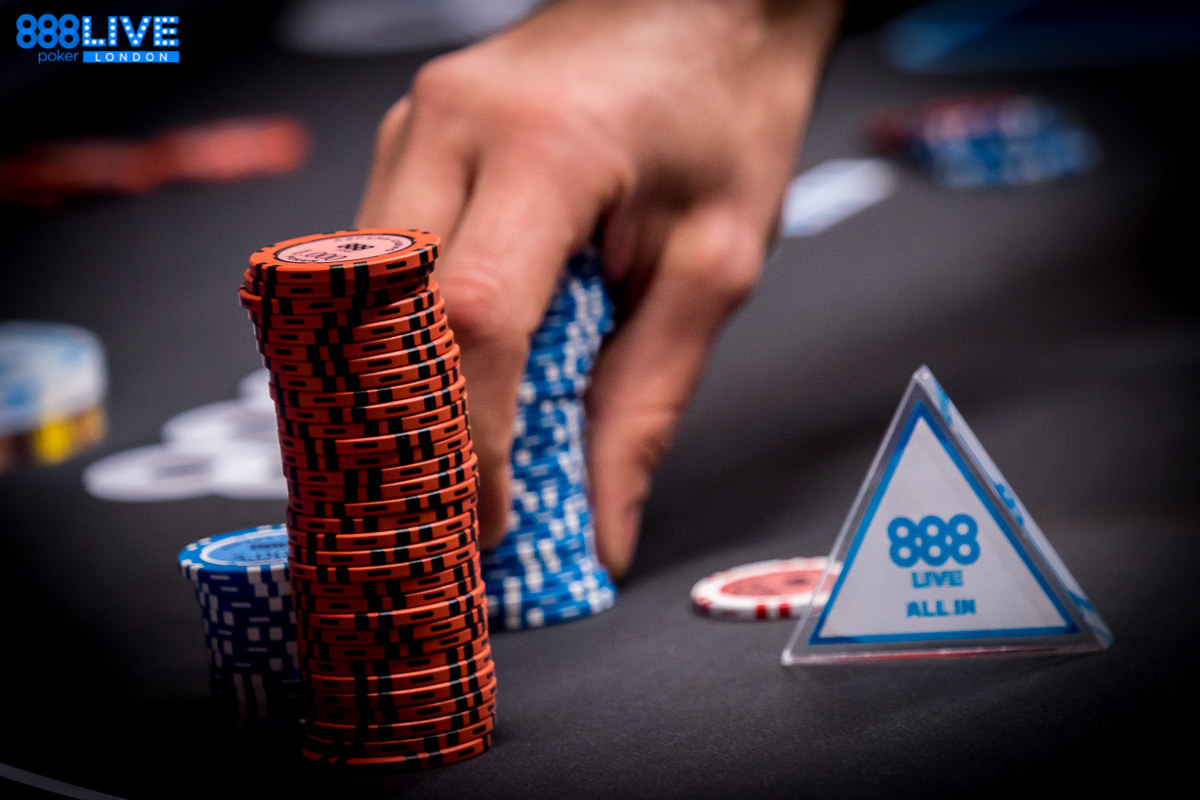 Poker Tournament Strategy for Beginners –  Dominate ALL-IN