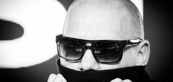 Avoiding Overconfidence in Poker Is Crucial to Keeping Your Head in the Game!